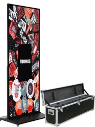 Ecran publicitaire avec flightcase